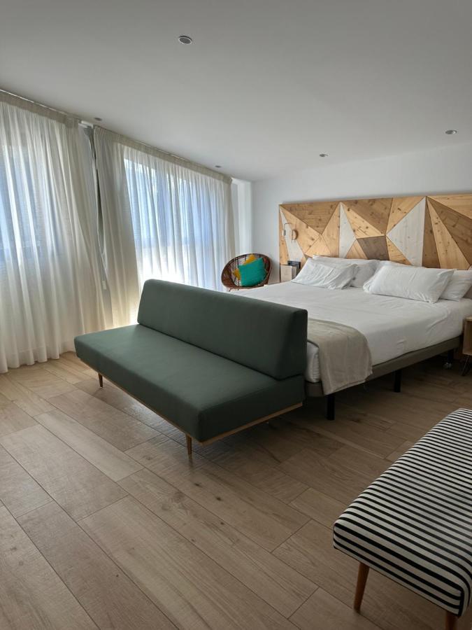 Apartahotel Dos Rios Аїнса Екстер'єр фото