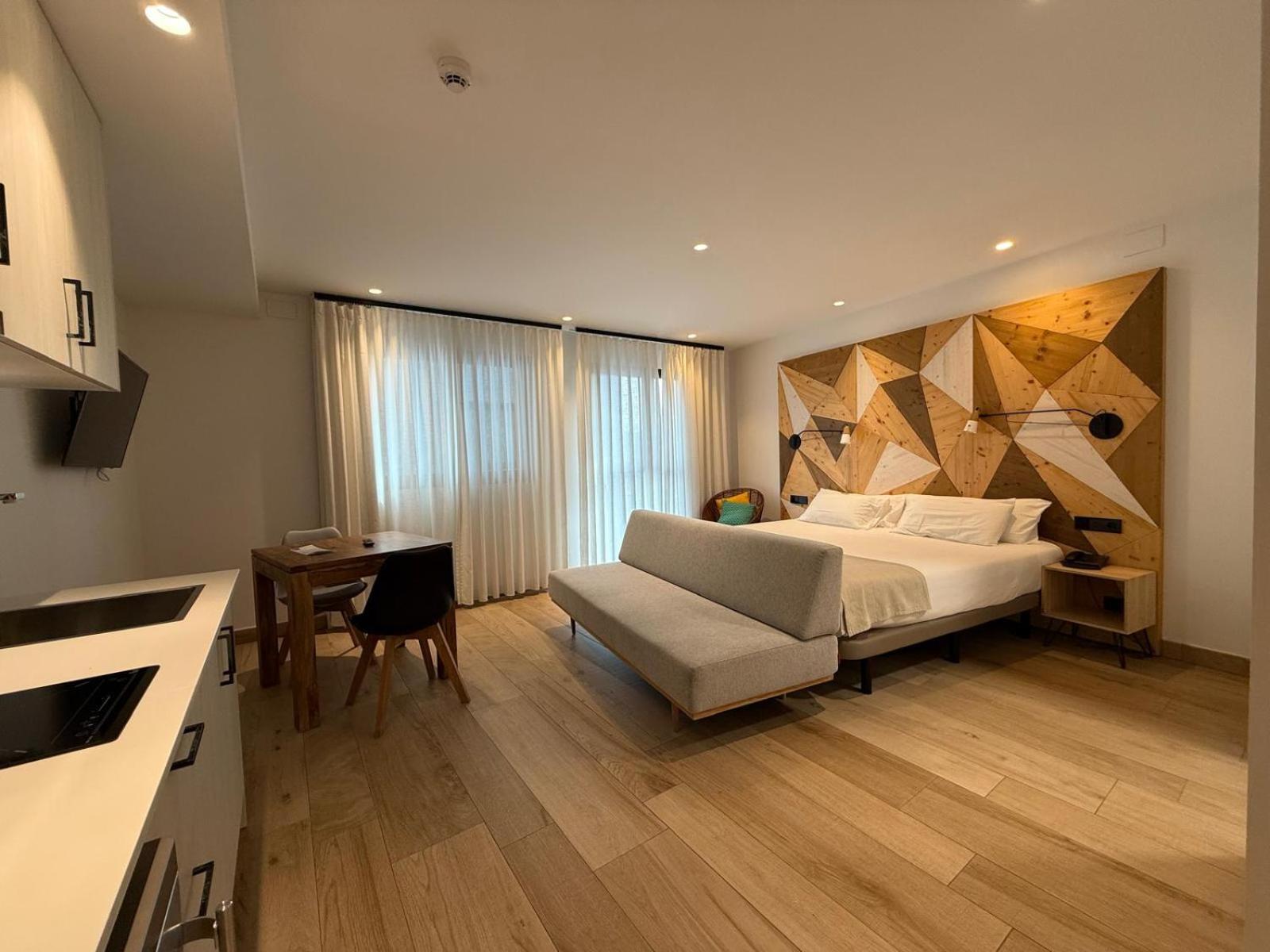 Apartahotel Dos Rios Аїнса Екстер'єр фото