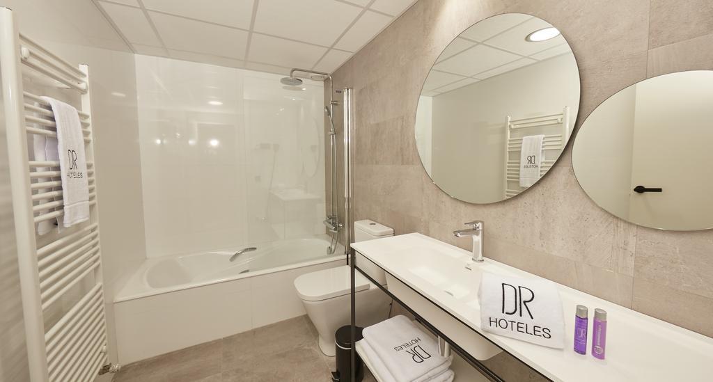 Apartahotel Dos Rios Аїнса Екстер'єр фото